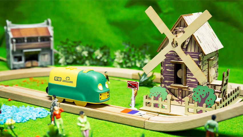 Coding Express: Drive Children to the World of Programming